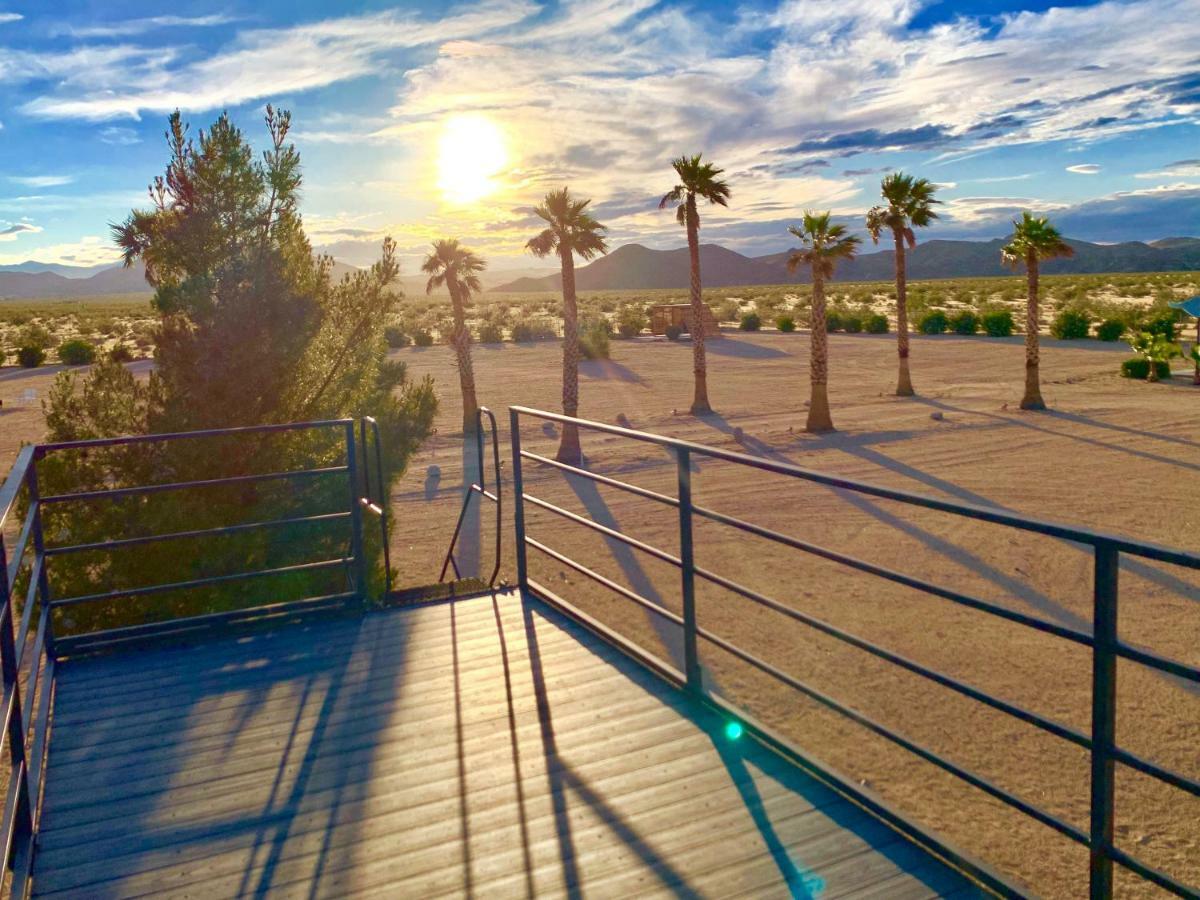 The Castle House Estate Hotel Joshua Tree Exterior foto